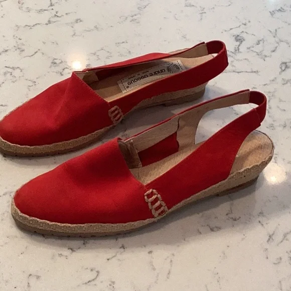 Andre Assous Women’s Shoes - Picture 2 of 3